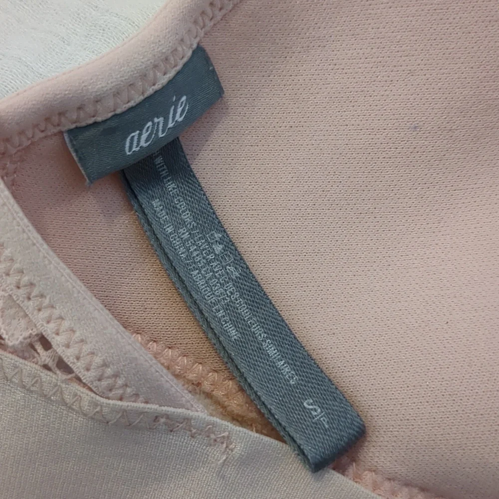 Aerie Lace bralette size small pink halter with adjustable strap